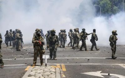 Caos en California por redadas masivas contra migrantes